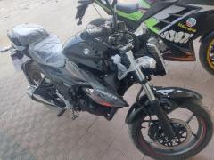 Suzuki Gixxer Dual Disc Dual Tone